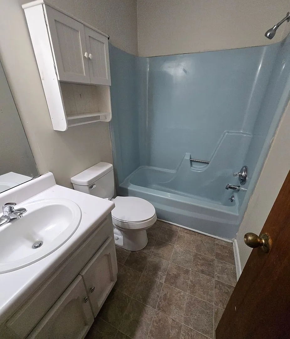 Parris Street Apartments — Photo 3