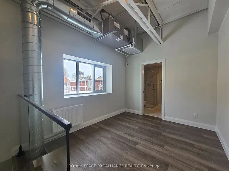 241 Front St #201 — Photo 7