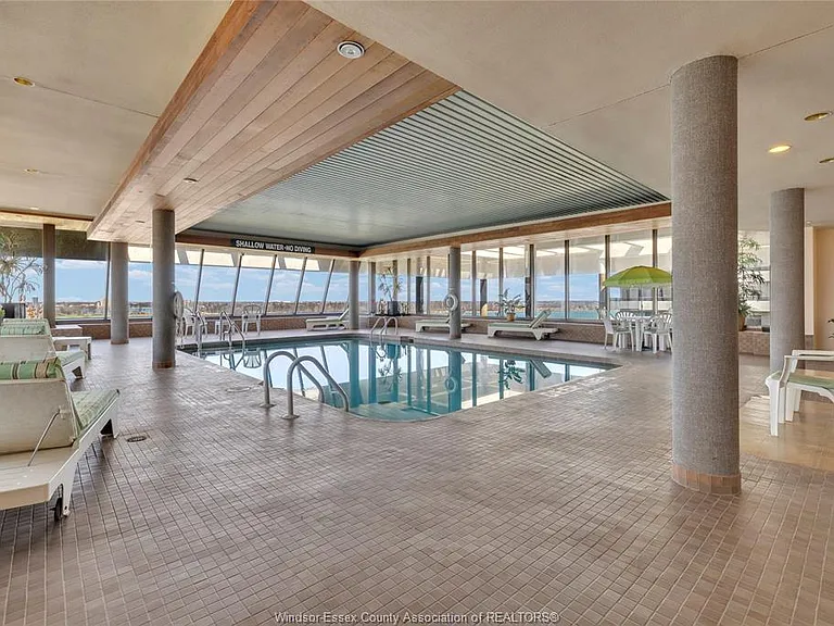 5125 Riverside Dr E #604 — Photo 32