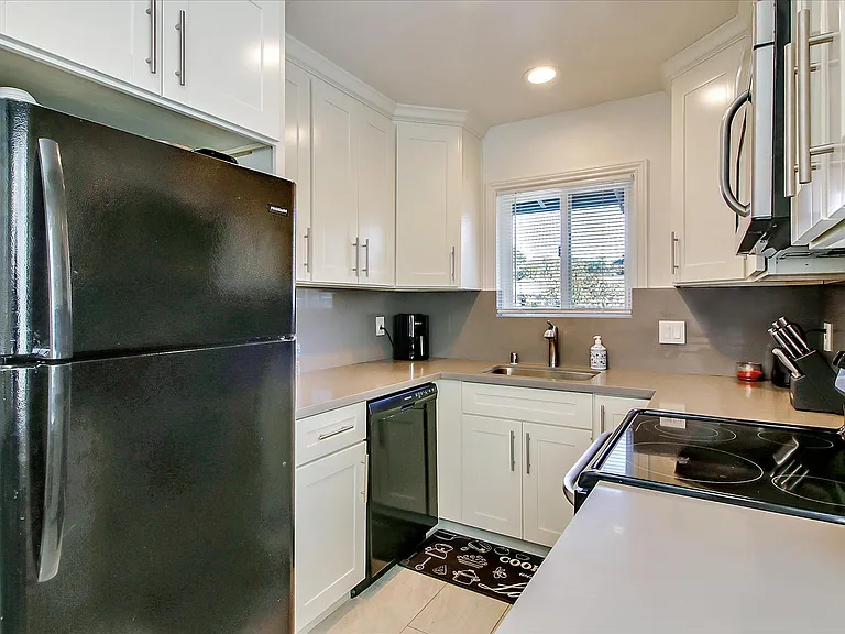 2351 William Dr #3 — Photo 7
