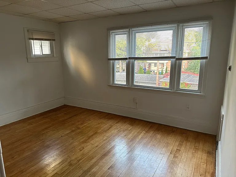 112 Berkeley St #2 — Photo 6