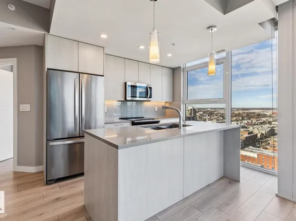 10180 103rd St NW #2303, Edmonton, AB T5J 0L1