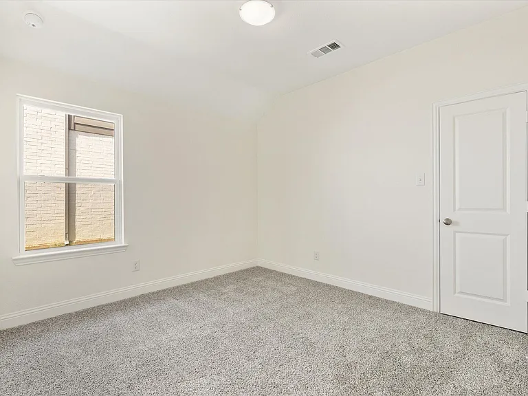 324 Amenduni Ln — Photo 21