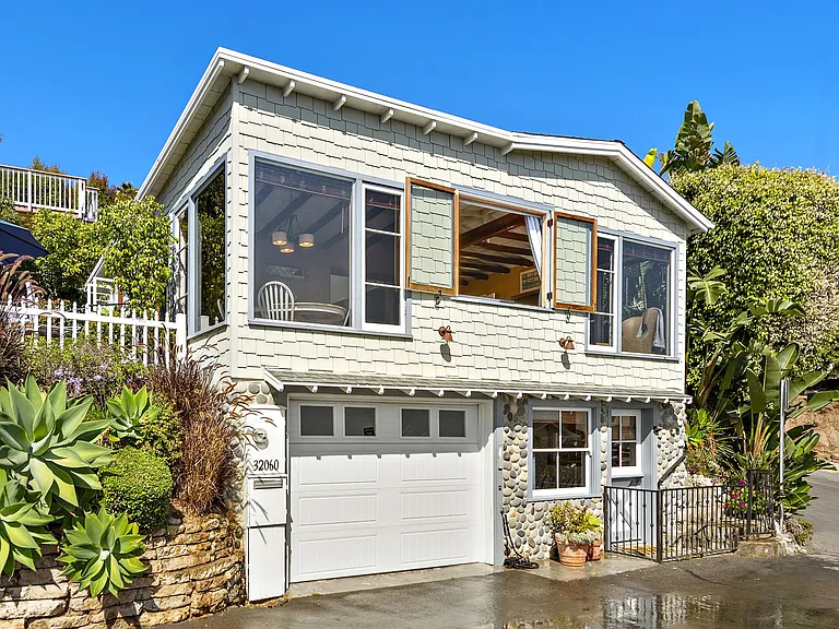 32060 Virginia Way — Photo 13