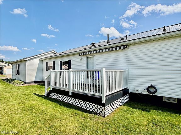 4th image of 207 Polaris Dr NW