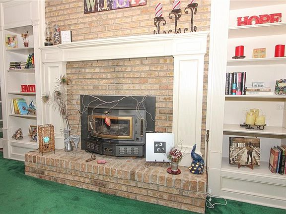 5th image of 8440 Murray Ct