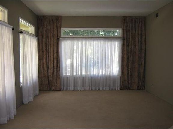 3rd image of 23524 Heritage Oak Ct