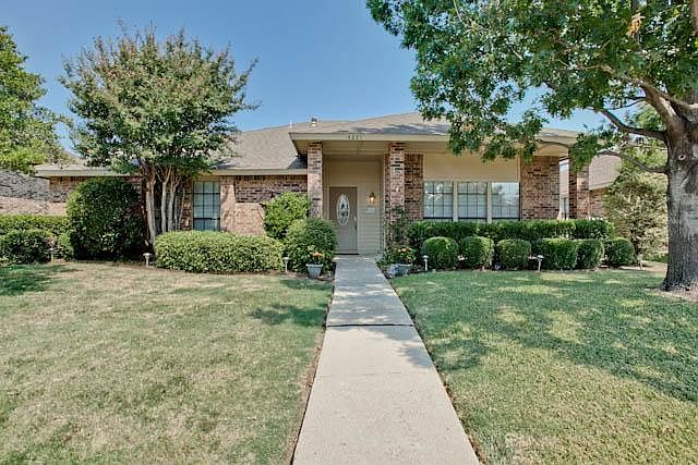 1st image of 4221 Arbor Creek Dr