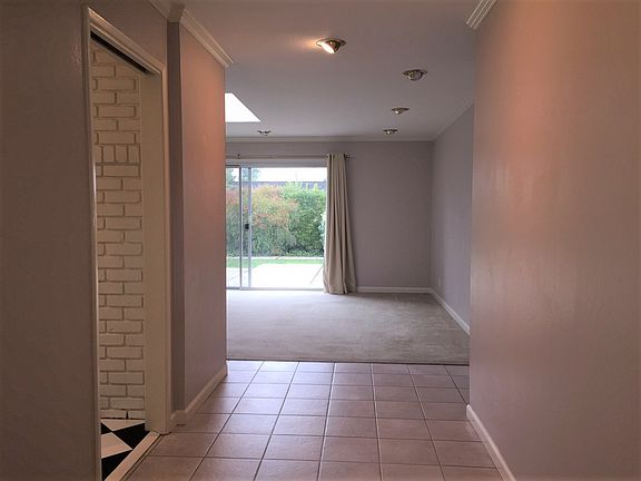 2nd image of 2372 Heritage Dr