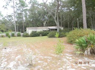 140 Woodland Ln, Hawthorne, FL 32640
