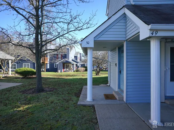 50 Tanglewood Ct S, Monmouth Junction, NJ 08852