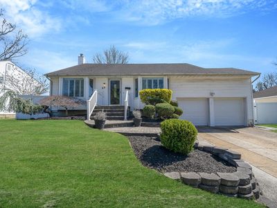 42 Marlene Drive, Syosset, NY, 11791