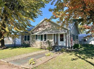 690 F St NE, Linton, IN 47441
