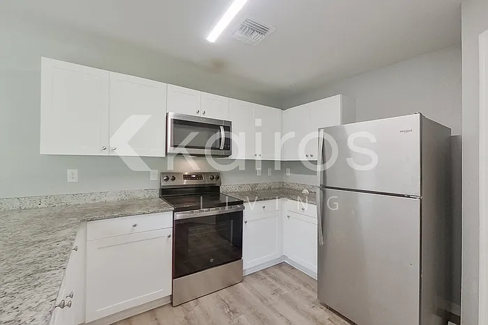 947 Grant Blvd — Photo 8