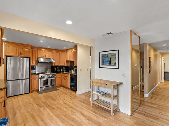 3rd image of 2591 Pantalis Dr
