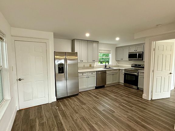 3rd image of 508 N Main St