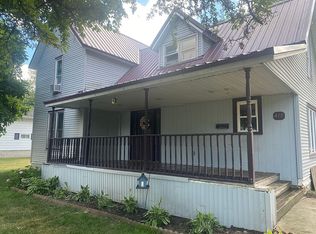 415 N Clinton St, Saint Louis, MI 48880