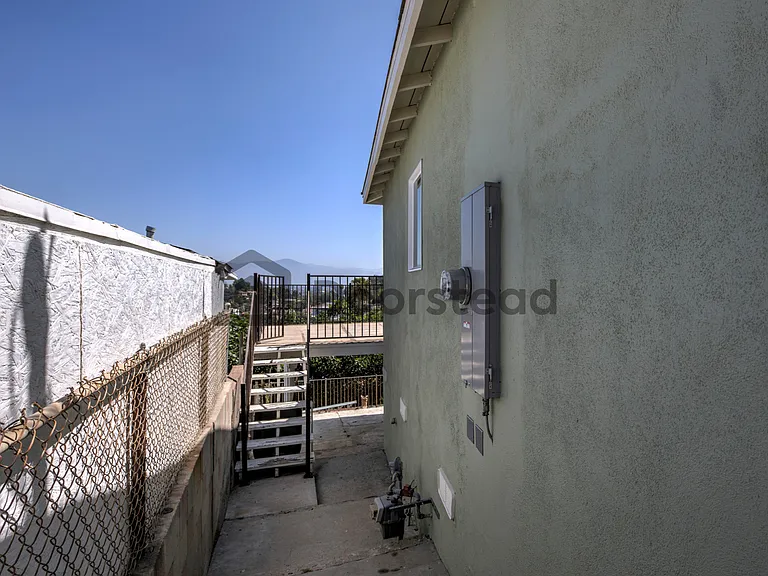 4331 Milburn Dr — Photo 26