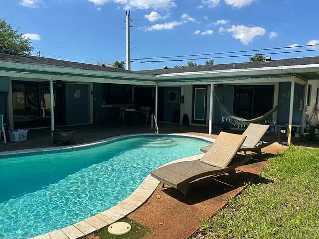 2400 SW 86th Ave — Photo 8