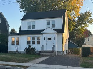 64 Pine St, Bogota, NJ 07603