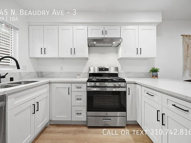 945 N Beaudry Ave #3 — Photo 6