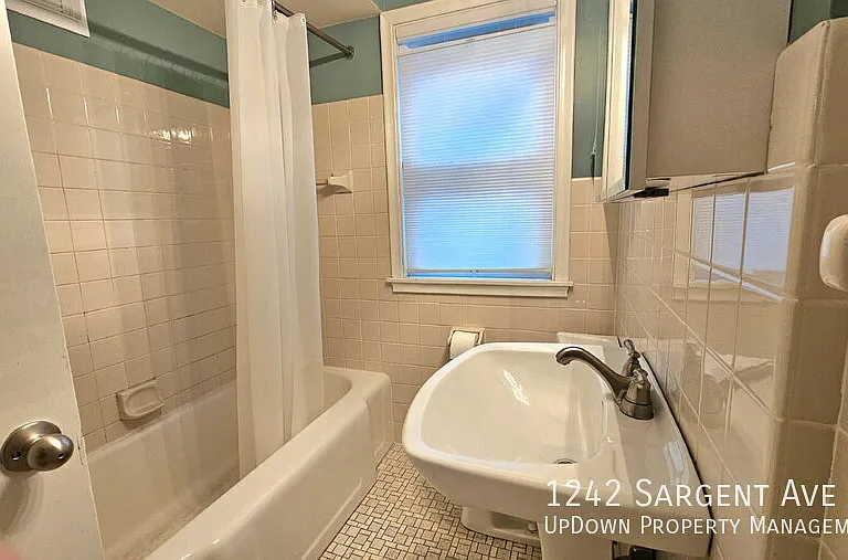 1242 Sargent Ave — Photo 8