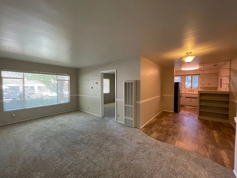 5488 Carlson Dr #&-5492 — Photo 9