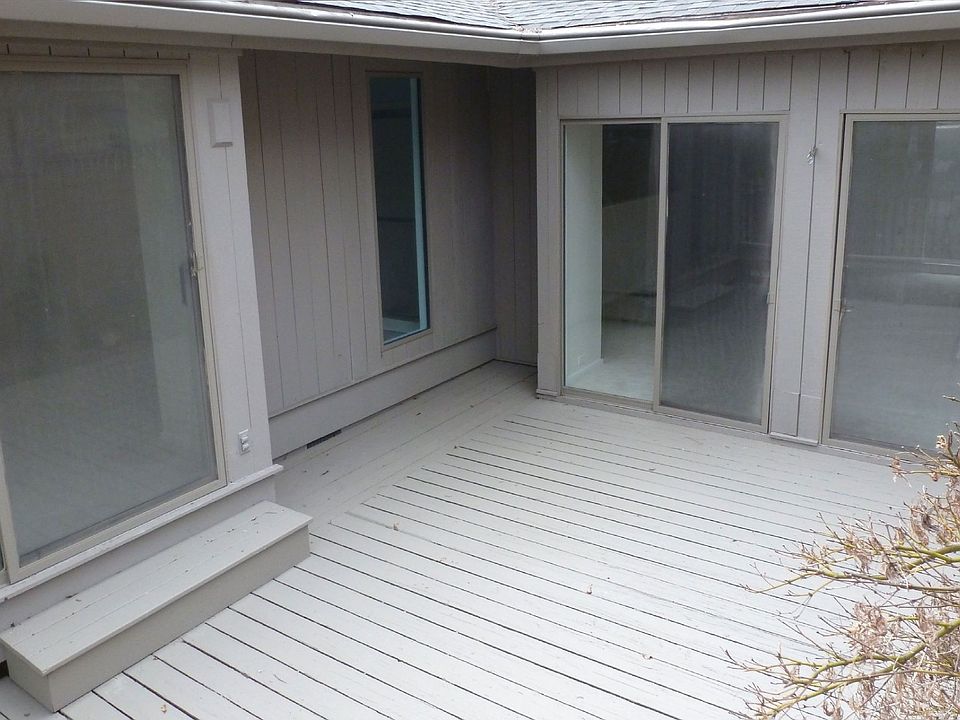 Rear deck
