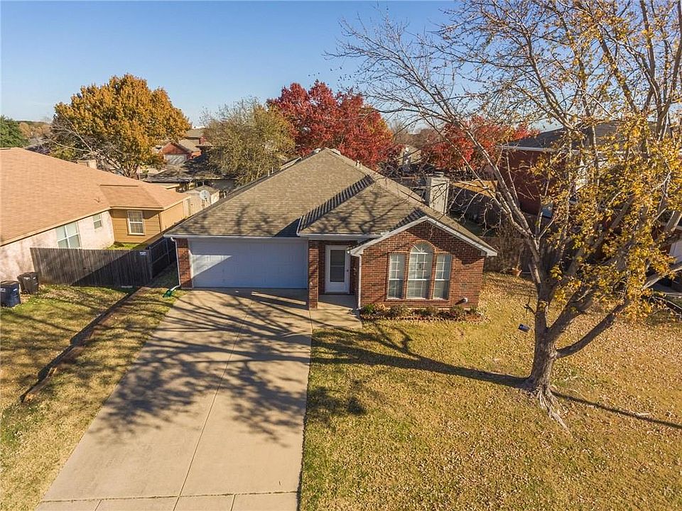 1st image of 3708 Fleetwood Dr