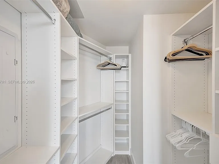121 NE 34th St #2809 — Photo 17