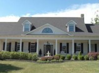 58 Canterbury Cir, Amherst, OH 44001