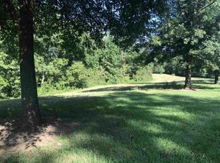 2990 Luigs Rd, Wadesville, IN 47638