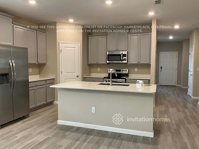 6364 Starlight Dr — Photo 8
