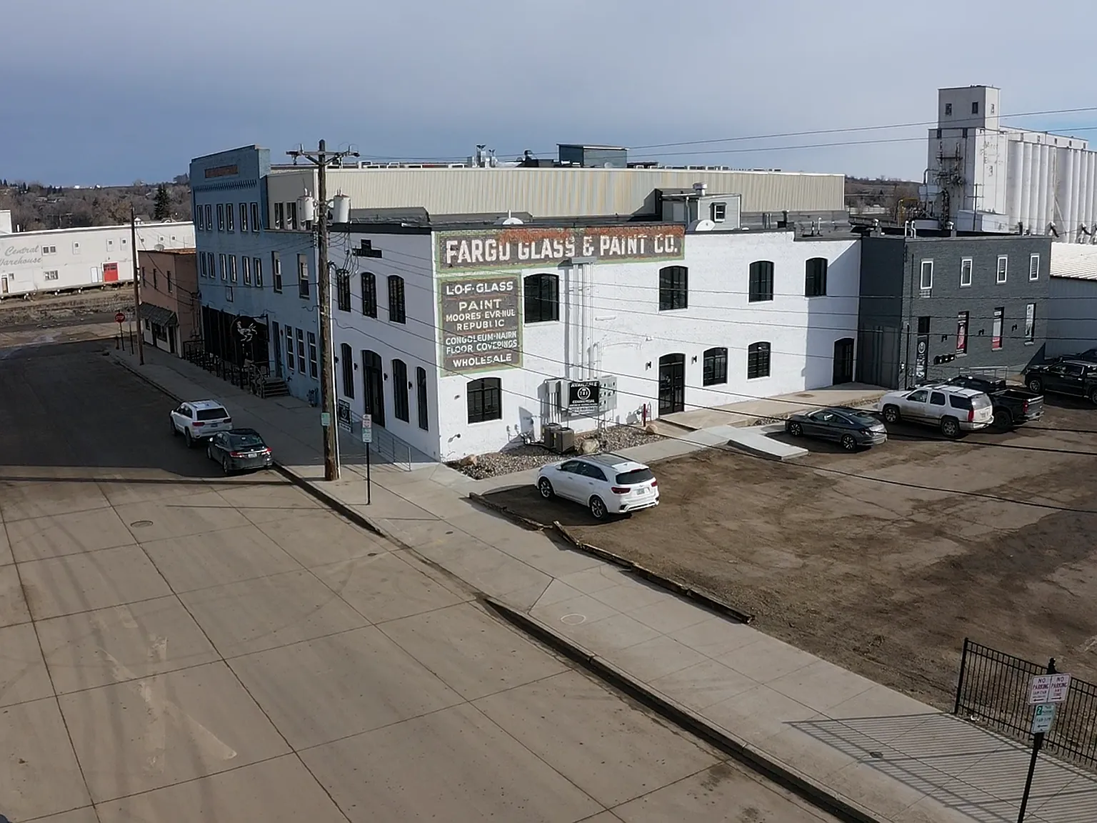 24 1st St NE — Photo 4