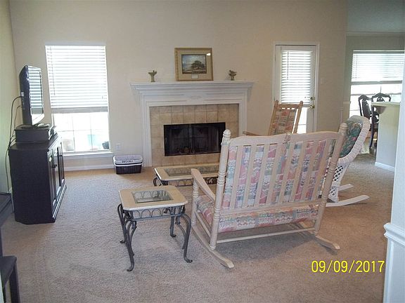 3rd image of 10300 Sierra West Dr