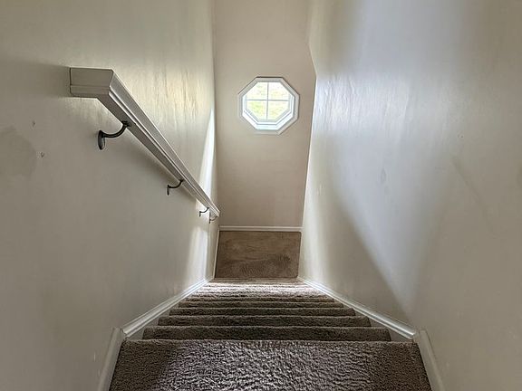 5th image of 3669 Oakley Ln