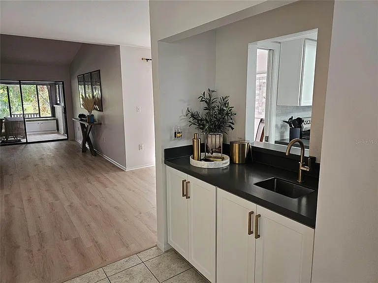 4408 La Jolla Dr #19-A — Photo 5