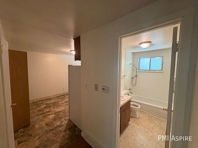535 Martin St #4 — Photo 5