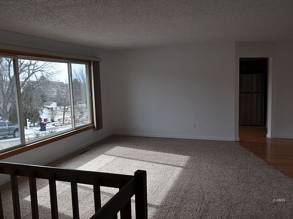 3rd image of 209 Divide St