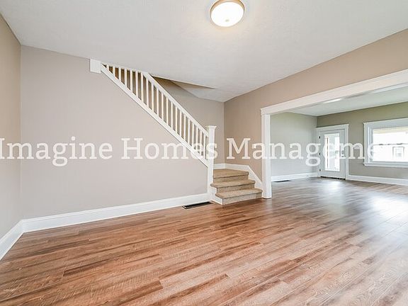 5th image of 1376 Gladys Ave #1
