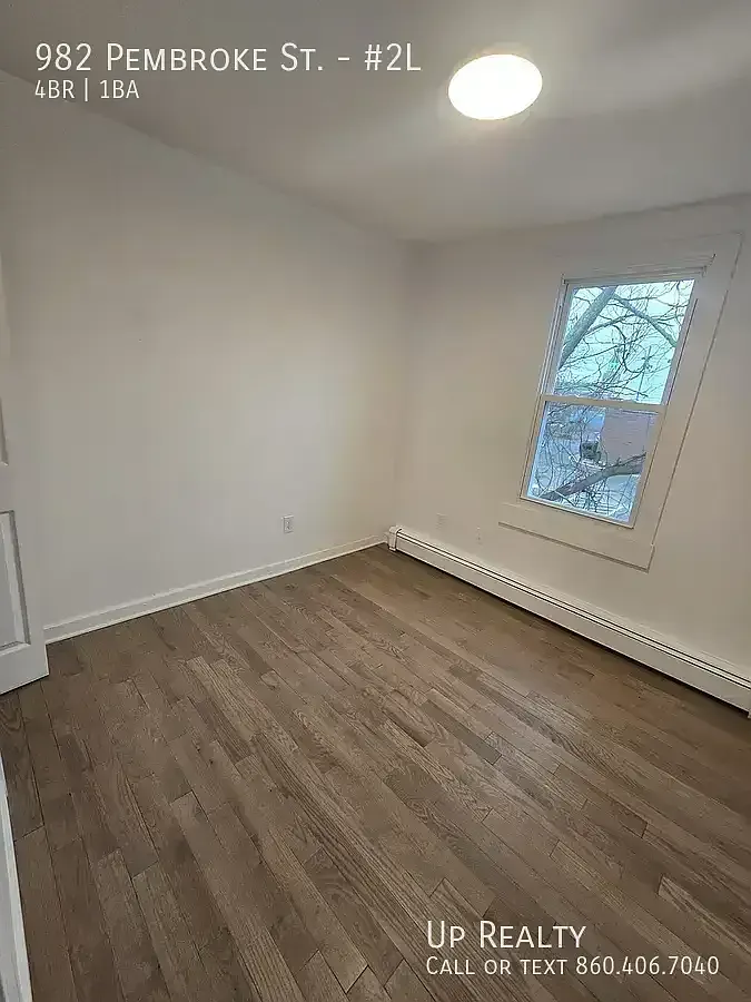 Building Photo - 982 Pembroke St #2L