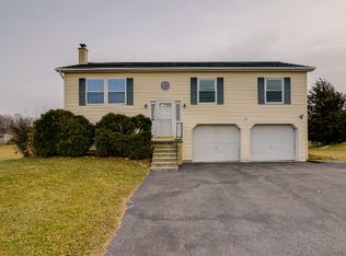 808 Pine Rd, Carlisle, PA 17015