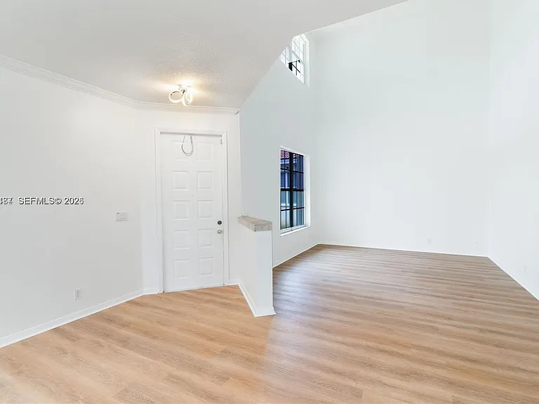 16236 NW 18th St — Photo 3