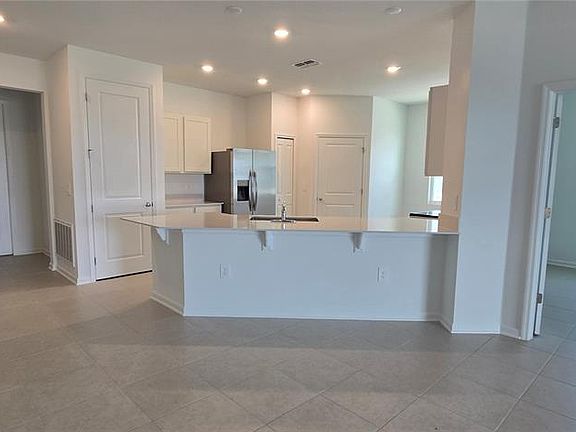 4th image of 2451 Bluestone Rd