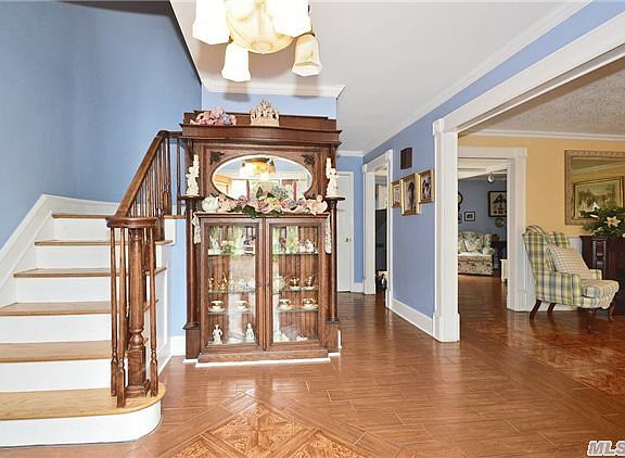 2nd image of 34 Priscilla Ave