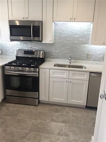 2 bed, 1.5 bath, 1100 sqft, $1,850 — Photo 4