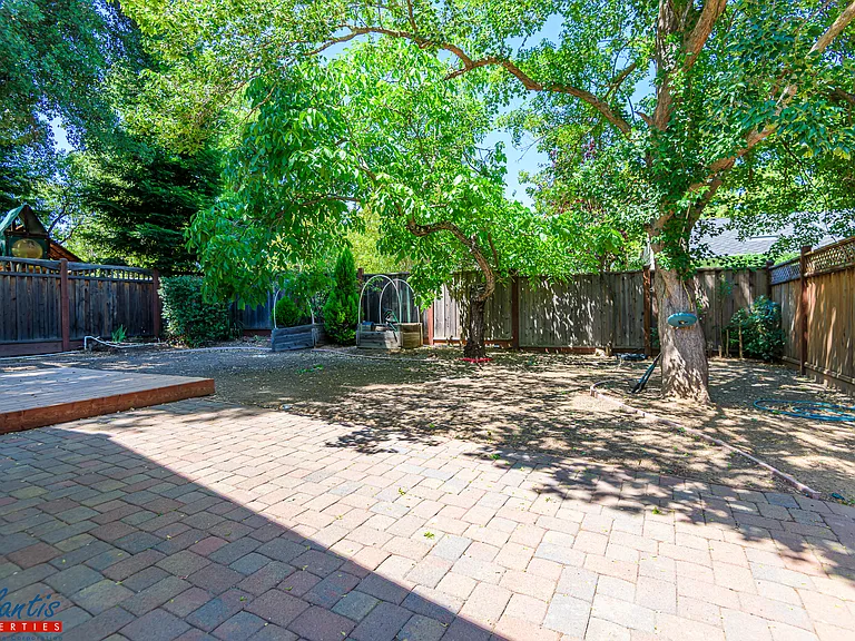 207 Harding Ave — Photo 20