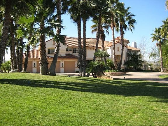 This ideal Family Home is picturesque from every vantage point!