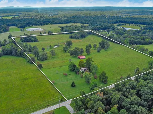 1386 Pigeon Ridge Rd, Crossville, TN 38555