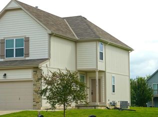 8818 McCoy St, Lenexa, KS 66227